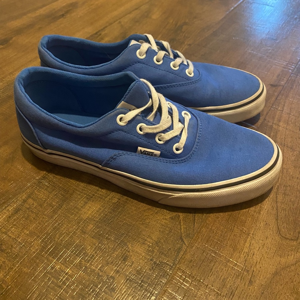 Vans low top sneaker